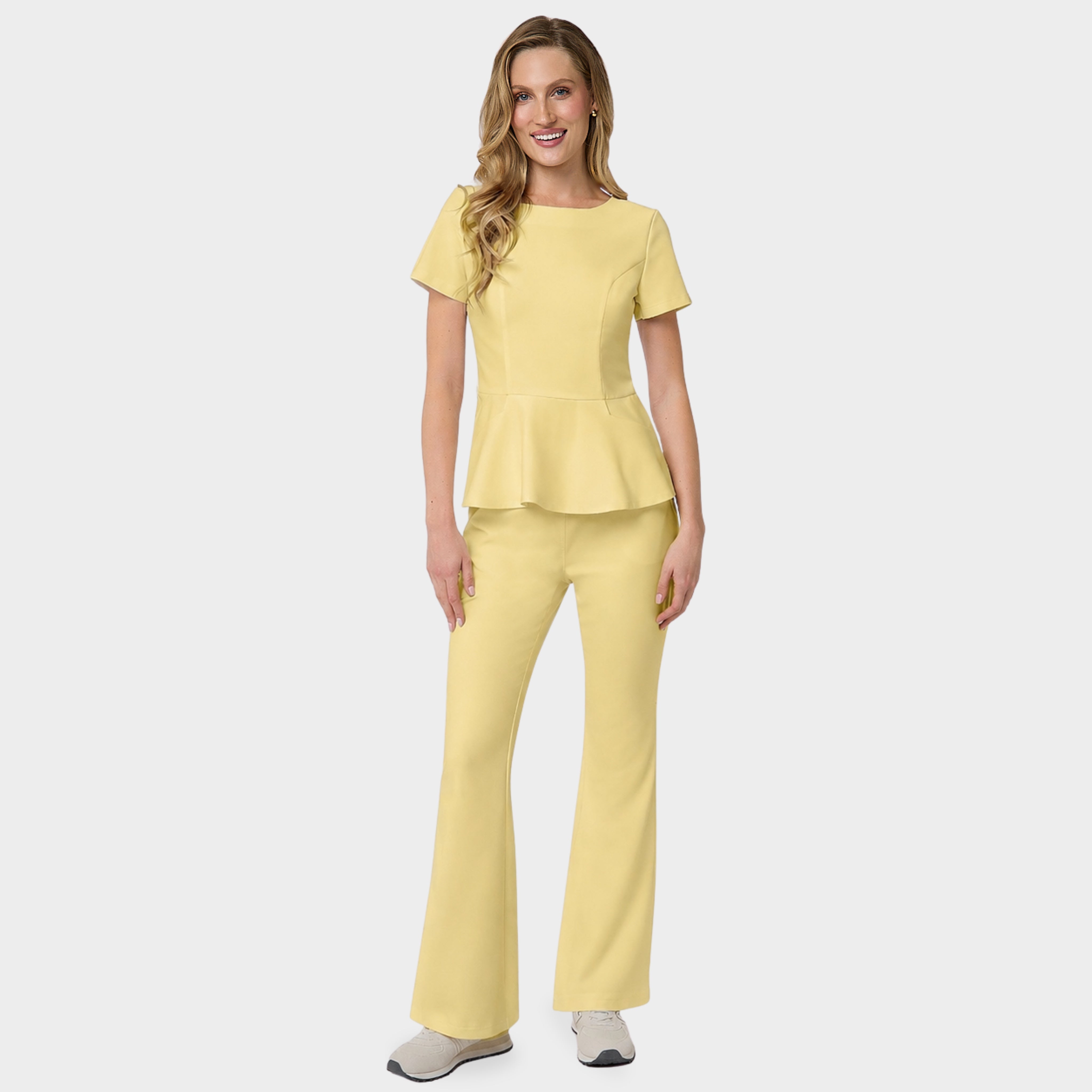 Bluza medyczna damska z baskinką KIM w kolorze Butter Yellow - kobieca, taliowana - Vena Uniformy